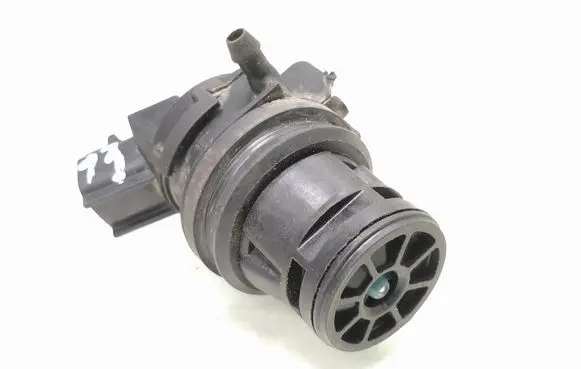 Mazda 6 Windscreen/windshield washer pump 8603109170