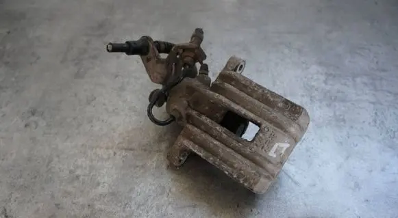 Skoda Yeti (5L) Rear brake caliper