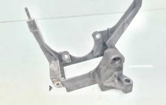 Audi A4 S4 B6 8E 8H Power steering pump mounting bracket 078145383G