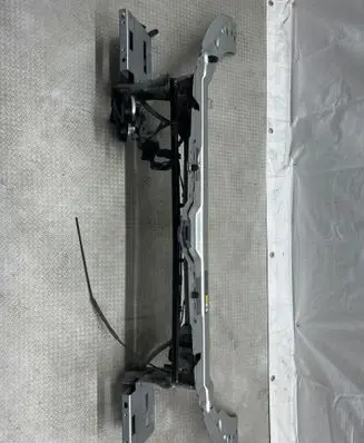 Land Rover Evoque I Top upper radiator support slam panel BJ3200208