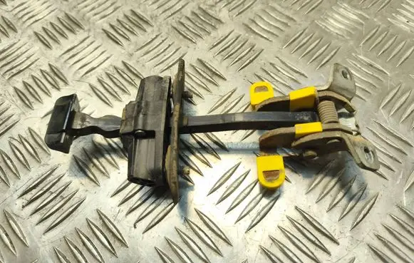 Fiat Doblo Rear door check strap stopper