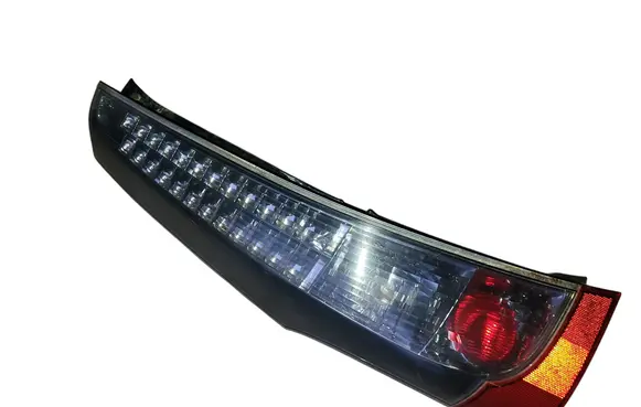 Mitsubishi Grandis Rear/tail lights 22087642