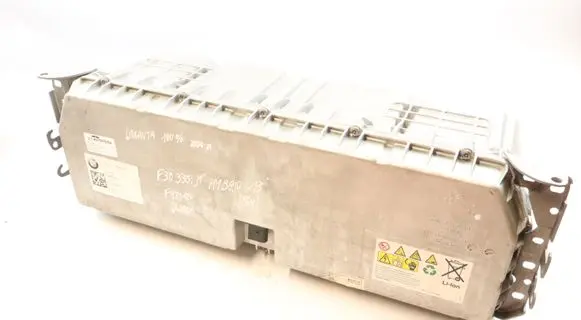 BMW 3 F30 F35 F31 Hybrid / electric car battery 7621116 8634704 12148634704