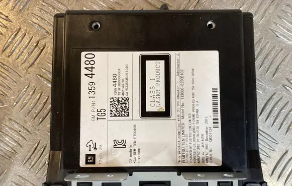 Opel Insignia A CD/DVD changer 13594480 7310100000000X 462144791