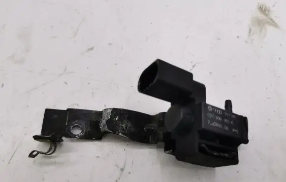 Bentley Flying Spur Valve vacuum 037906283C 72288000 3W0612391AC