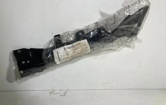 Audi A4 S4 B9 Fender end trim 8W0821136C