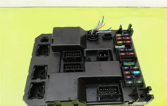 Peugeot 307 Comfort/convenience module 9651197580