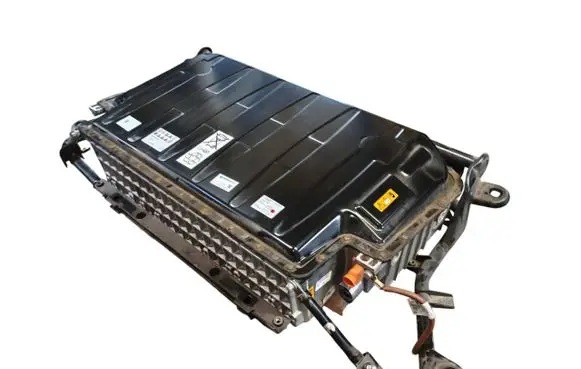 Voltage converter inverter