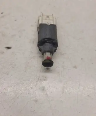 Renault Megane II Brake pedal sensor switch 8200168238B