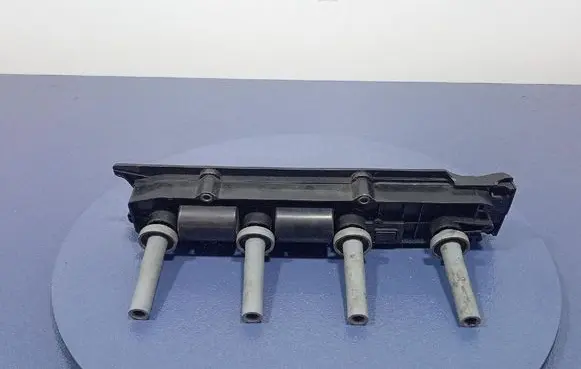 High voltage ignition coil