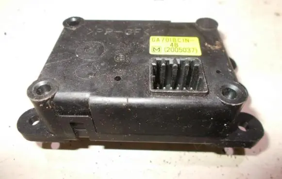 Mazda 323 F Air flap motor/actuator ga701bcin4b