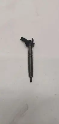 Jeep Grand Cherokee (WK) Fuel injector A6420700587