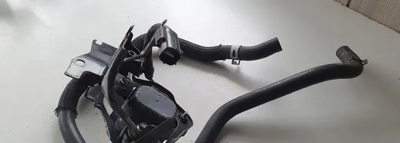 Lexus CT 200H Water pump