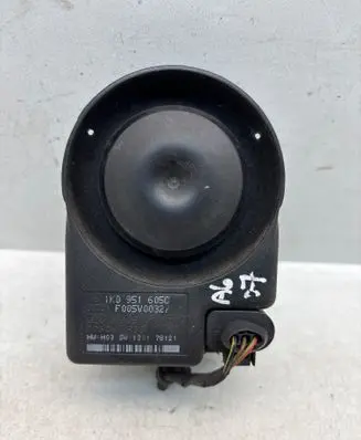 Audi A6 S6 C6 4F Alarm system siren 1K0951605C F005V00327