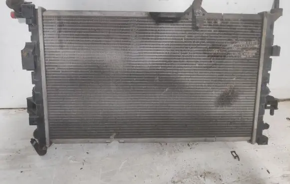 Opel Corsa C Coolant radiator 