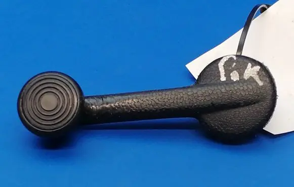 Volkswagen K70 Front door window winding handle 111837575A