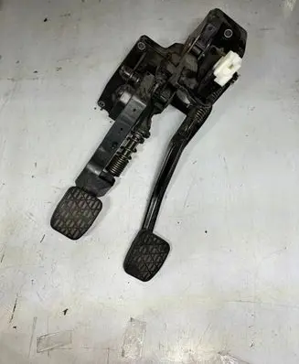 Mercedes-Benz A W169 Pedal assembly A1692900901