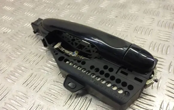 Renault Captur Rear door exterior handle 242889