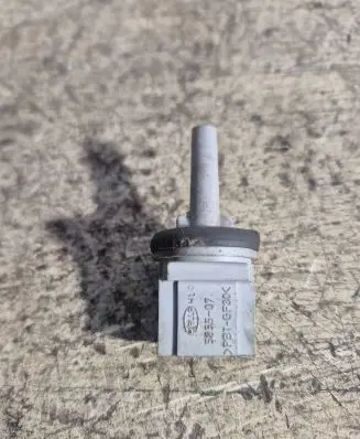 Audi A3 S3 8L Interior temperature sensor 1J0907543B 2040090201