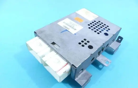 Chrysler Voyager Central body control module 04686502AE IMPRK1049651