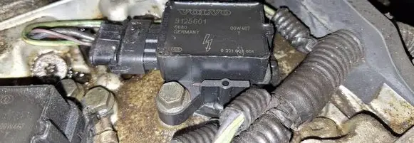 Volvo XC70 High voltage ignition coil 9125601