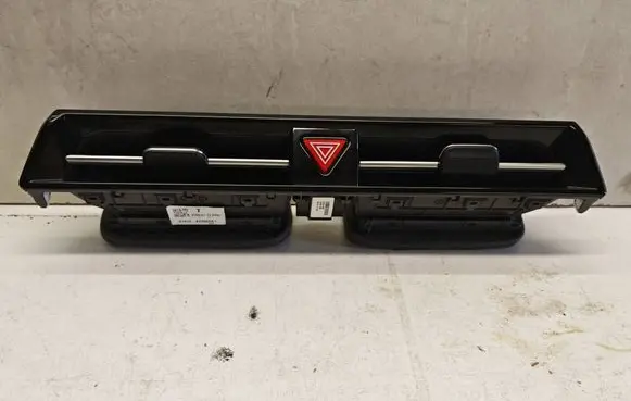 KIA Niro Dash center air vent grill 97410AT000SA1 9925719X 202301170282