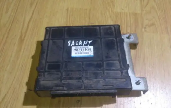 Mitsubishi Galant Gearbox control unit/module md761935 g1t18276