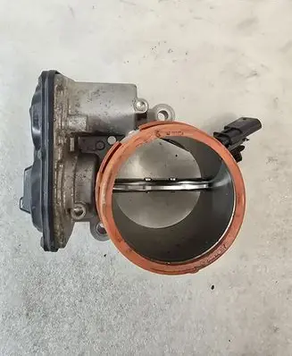 Volvo XC90 Throttle valve 31459842