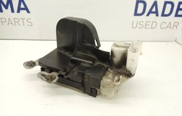 Alfa Romeo 147 Front door lock