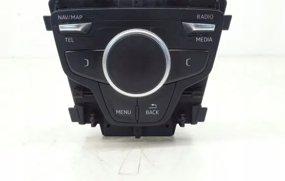 Head unit multimedia control