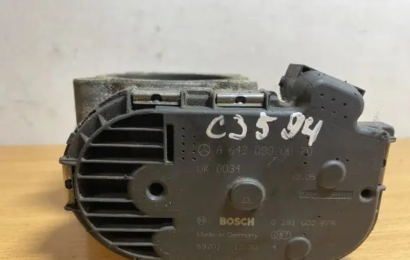 Mercedes-Benz E W212 Throttle valve A6420900070 C3594
