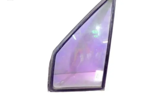 Mercedes-Benz Sprinter W901 W902 W903 W904 Front door window glass four-door 