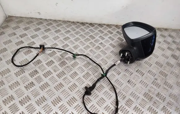 Audi A1 Front door electric wing mirror E1021120 262055