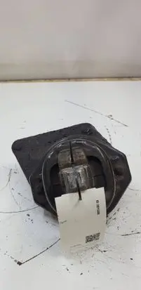 BMW 7 E65 E66 Engine mount bracket 6770801