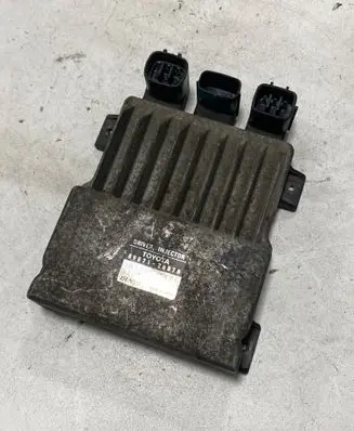 Lexus IS 220D-250-350 Fuel injection control unit/module 8987120070 1310001371