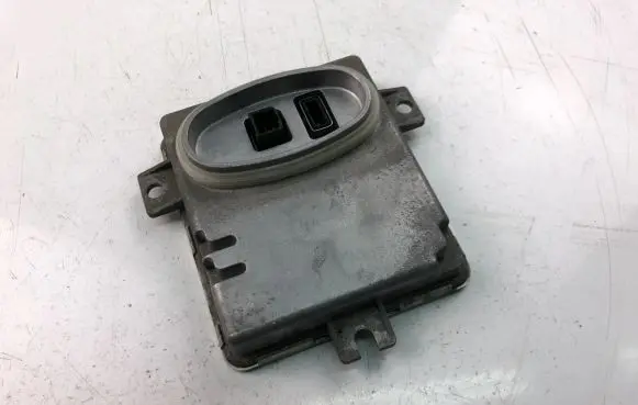 BMW 3 E90 E91 Xenon control unit/module 6948180