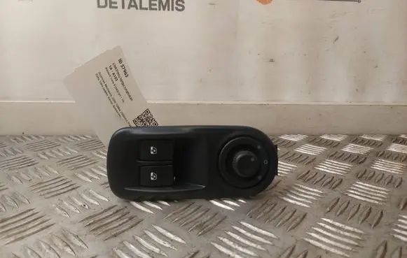 Renault Trafic II (X83) Electric window control switch 9116523 8200011867