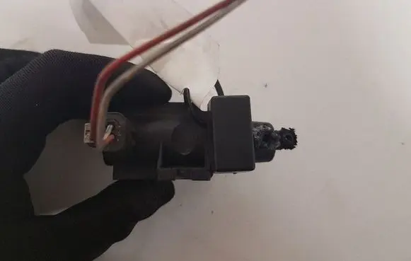 BMW 3 E90 E91 Turbo solenoid valve 70206301 780539101