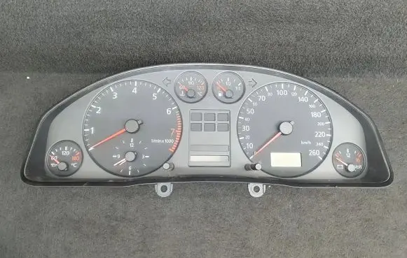 Audi A6 S6 C5 4B Speedometer (instrument cluster) 4B0919860L