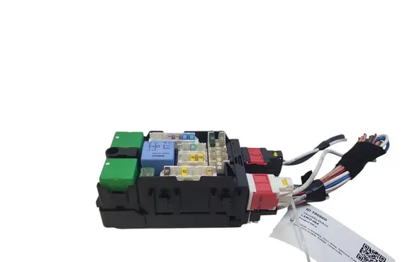 Peugeot 508 Fuse module 9665492680