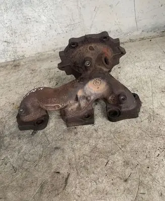 Nissan Quest Exhaust manifold