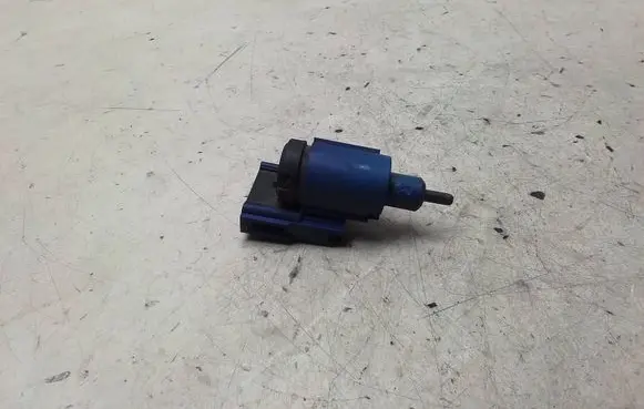 Audi A4 S4 B6 8E 8H Brake pedal sensor switch 1J0927189 16322002 0233A