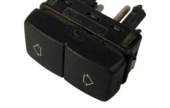 BMW 5 E39 Electric window control switch 8366506