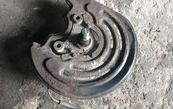Renault Trafic II (X83) Rear wheel hub