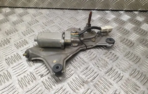 Toyota Prius (NHW20) Rear window wiper motor 8513047010