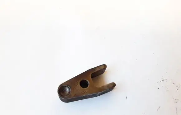 Mercedes-Benz CLS C219 Fuel Injector clamp holder NOCODE
