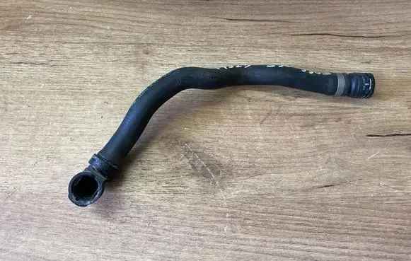 BMW 5 G30 G31 G38 Engine coolant pipe/hose 9468652