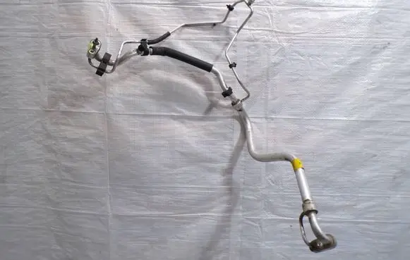 Opel Mokka X Air conditioning (A/C) pipe/hose 95422880