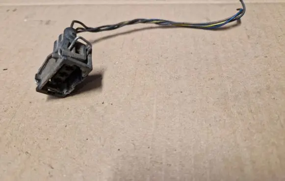 Volkswagen Golf III Other relay 357972753