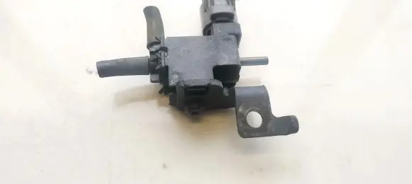 Honda CR-V Turbo solenoid valve